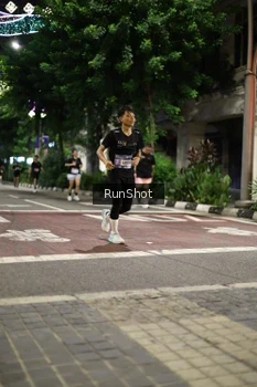 Runner Photo 4278293