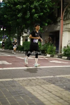 Runner Photo 4278294