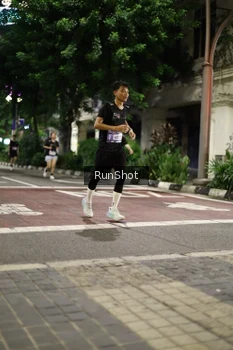 Runner Photo 4278295