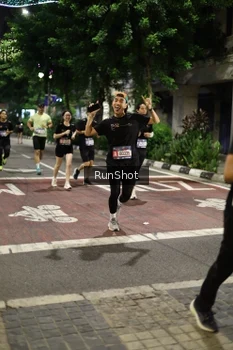 Runner Photo 4278373