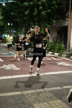 Runner Photo 4278378