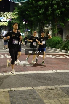 Runner Photo 4278436