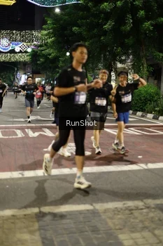Runner Photo 4278438