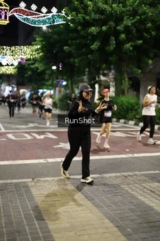 Runner Photo 4278600