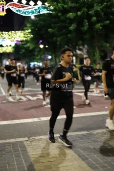Runner Photo 4278614