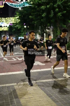 Runner Photo 4278615