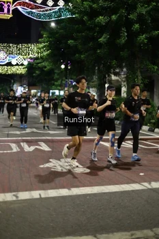 Runner Photo 4280705