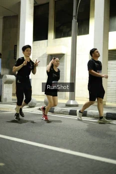 Runner Photo 4281260