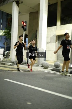 Runner Photo 4281261