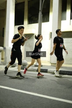 Runner Photo 4281262