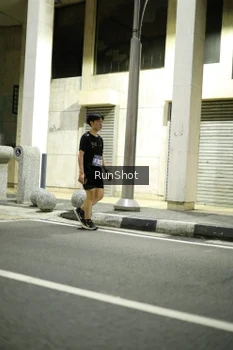 Runner Photo 4281287