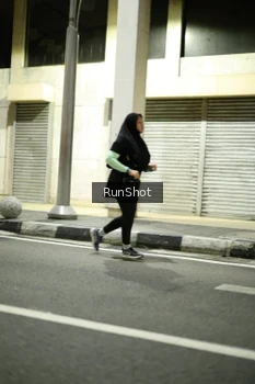 Runner Photo 4281314