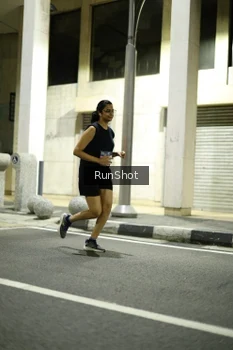 Runner Photo 4281333