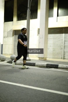 Runner Photo 4281474