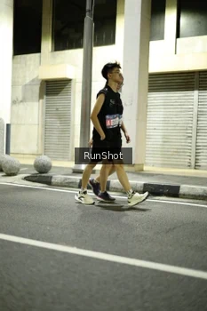 Runner Photo 4281514