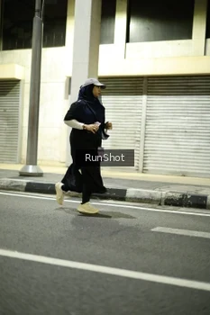 Runner Photo 4281542
