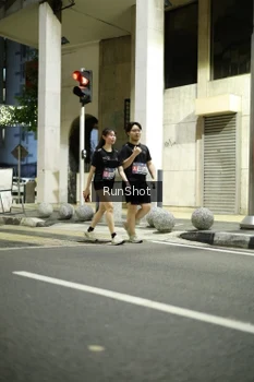 Runner Photo 4281595