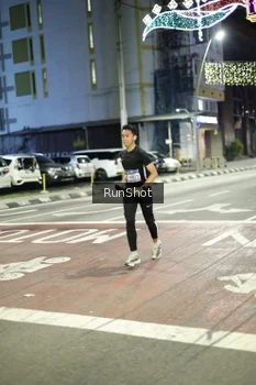 Runner Photo 4281666