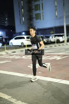 Runner Photo 4281667