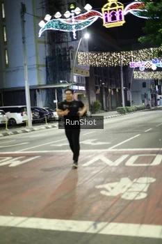 Runner Photo 4281668