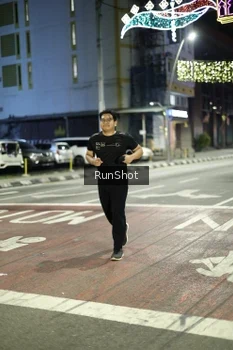 Runner Photo 4281673