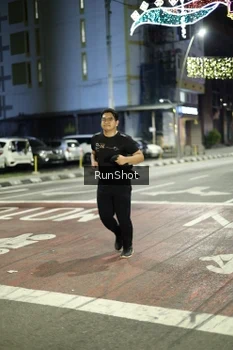 Runner Photo 4281677