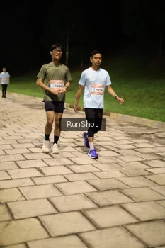 Runner Photo 4281765