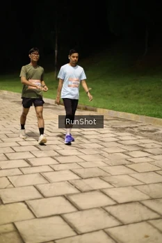 Runner Photo 4281770
