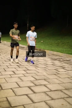 Runner Photo 4281773