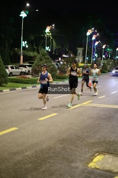 Runner Photo 4281793