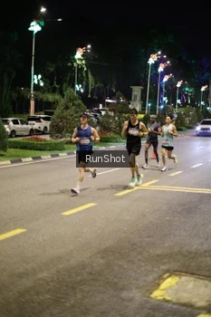 Runner Photo 4281795