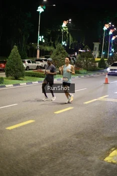 Runner Photo 4281799