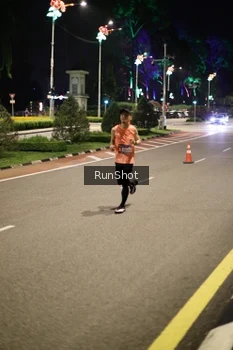 Runner Photo 4281817