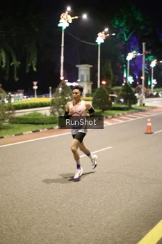 Runner Photo 4281864