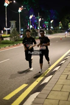 Runner Photo 4281935