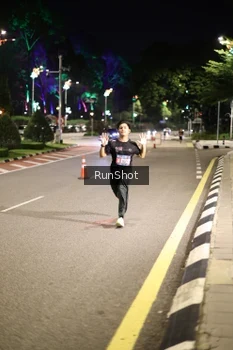 Runner Photo 4281972