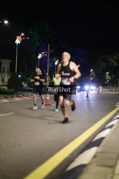 Runner Photo 4282072