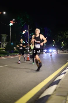 Runner Photo 4282075