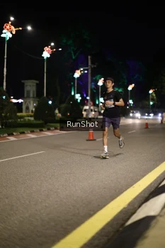 Runner Photo 4282104