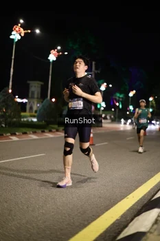 Runner Photo 4282115