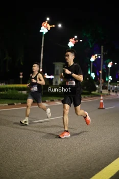 Runner Photo 4282189