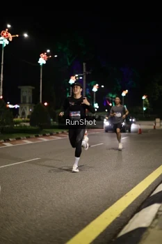 Runner Photo 4282316