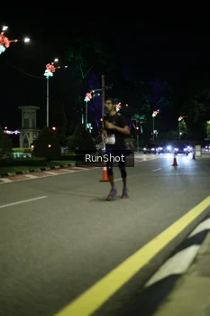 Runner Photo 4282372