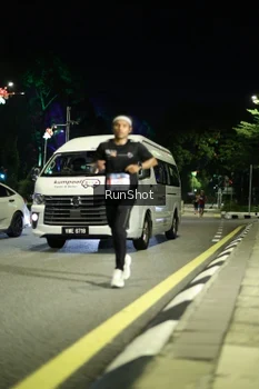 Runner Photo 4282500