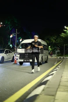 Runner Photo 4282506