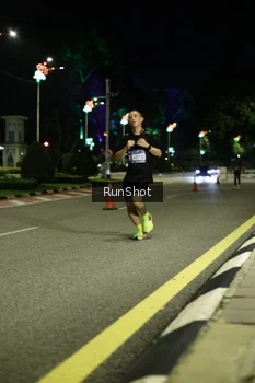 Runner Photo 4282514