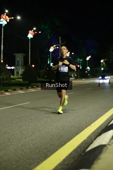 Runner Photo 4282517