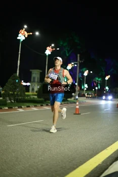 Runner Photo 4282520