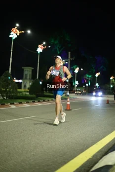 Runner Photo 4282523