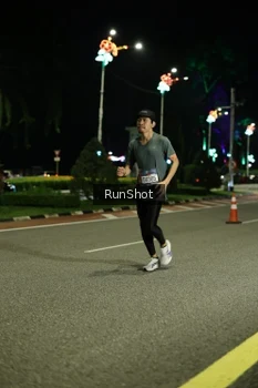 Runner Photo 4282528